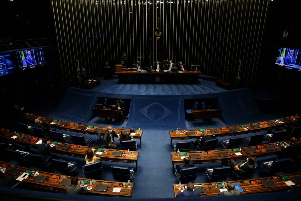 Limite MEI de R$ 150 mil aprovado em comissão: veja como isso afeta sua empresa ou escritório contábil no DF e como se preparar