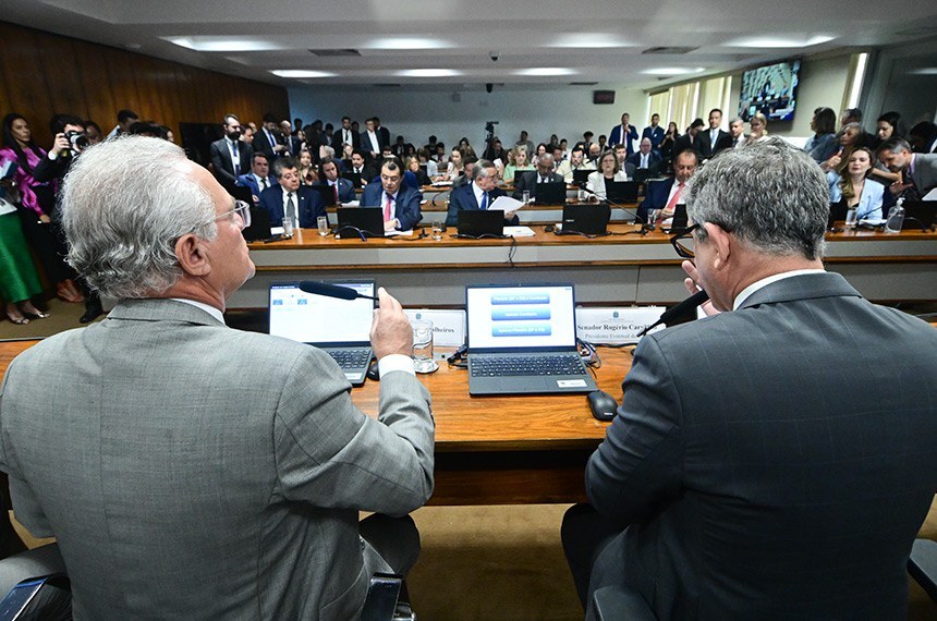 Projeto aprovado no Senado muda regra do IR: isenção até R$ 5 mil e nova tributação sobre lucros. Veja o que muda e como se preparar.