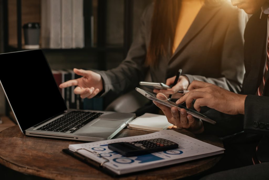 Entenda o que já mudou com a Reforma Tributária em 2025 e como preparar sua empresa para evitar riscos fiscais em 2026.