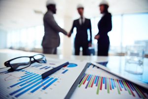 Empresas vão operar com dois sistemas tributários em 2026. Veja impactos, riscos e como se preparar com segurança contábil.